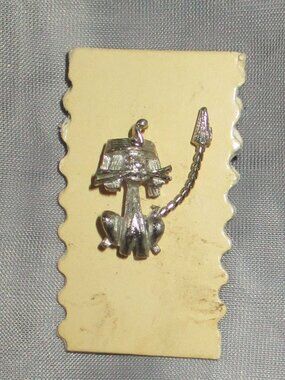 Rare Vintage Egyptian Cat brooch / pin with moving tail